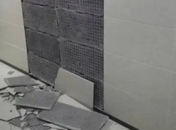 茅箭瓷砖空鼓维修公司分享下茅箭墙砖松动维修的知识